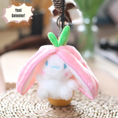 🌈 Meyve Kostümlü Peluş Anahtarlık – Şirin Tavşan Sürprizi 🐰🍓🍍🍊🍇